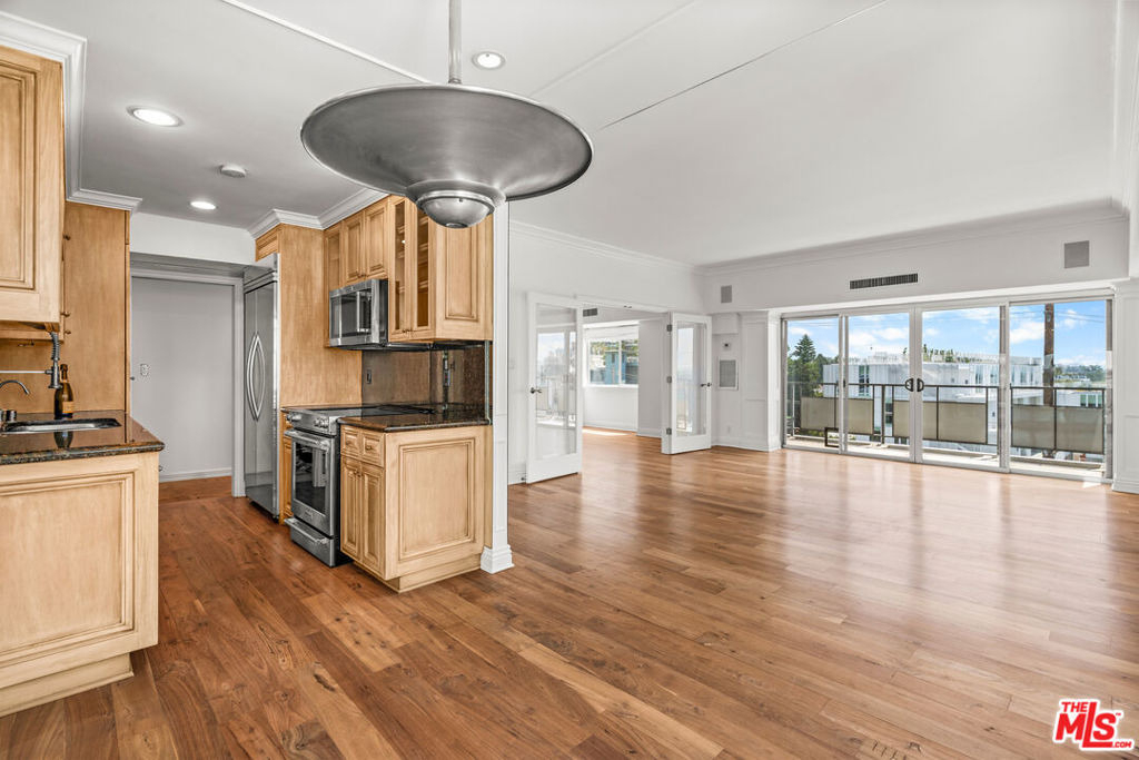 1155 N La Cienega Boulevard - Photo 3