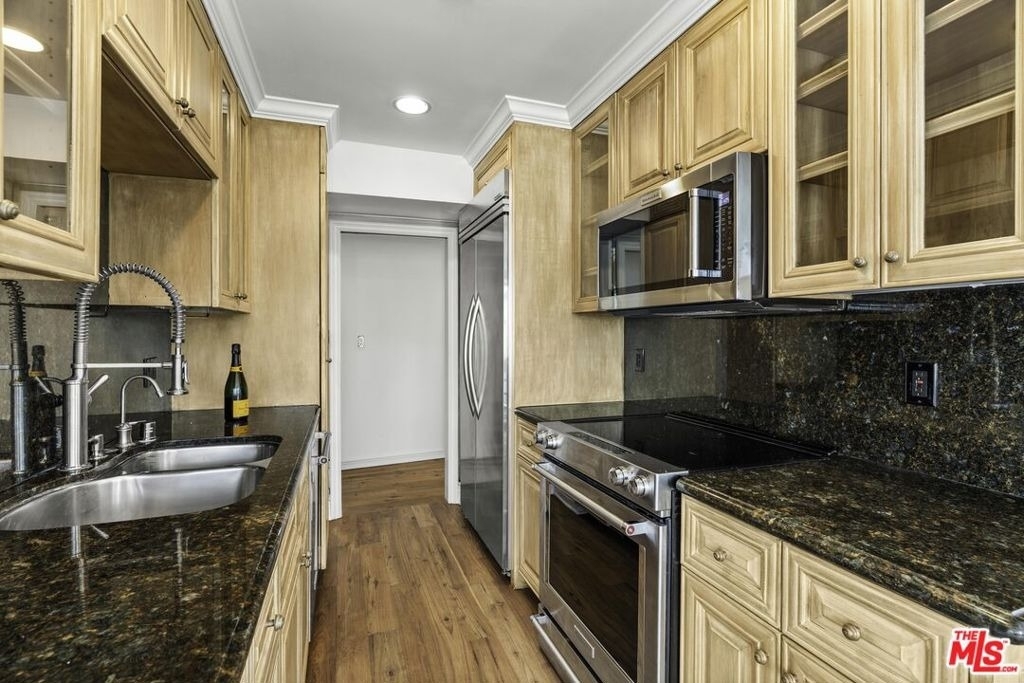 1155 N La Cienega Boulevard - Photo 12