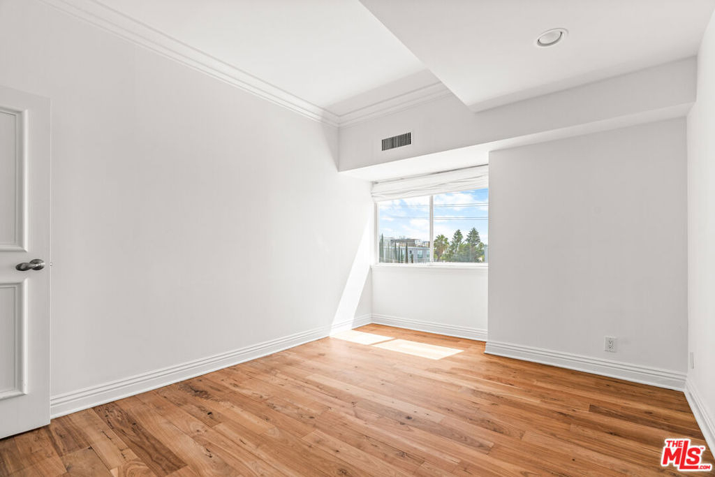 1155 N La Cienega Boulevard - Photo 24