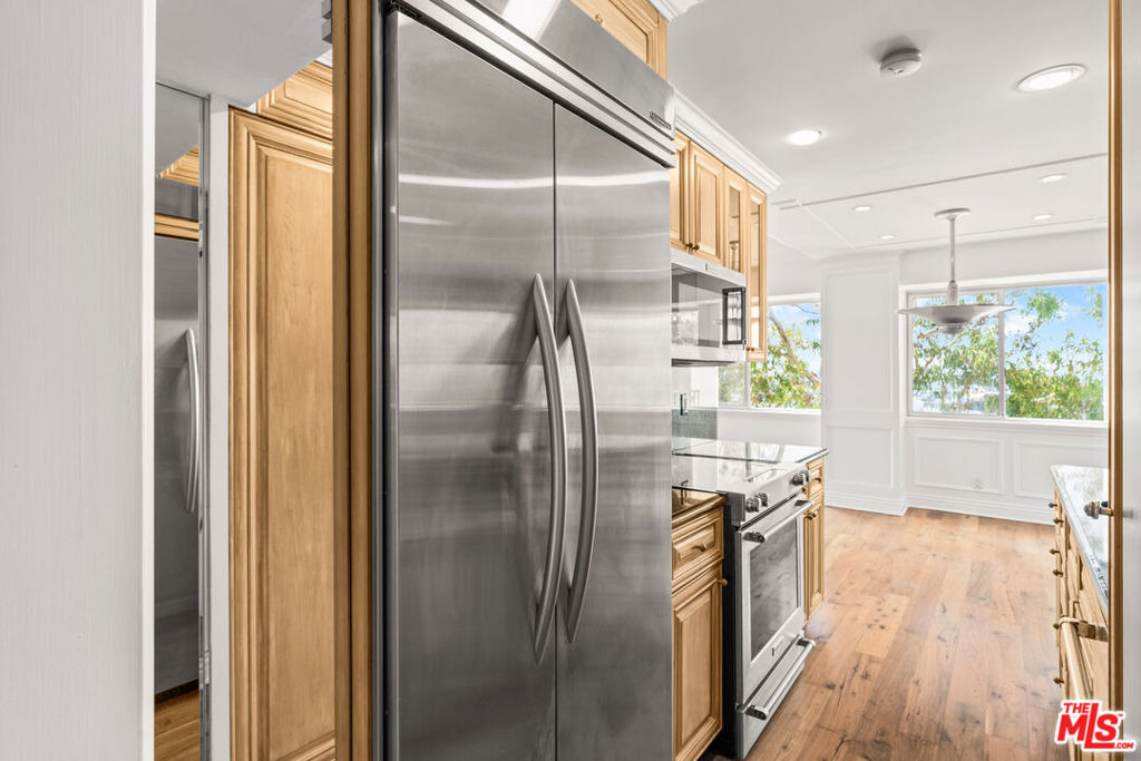1155 N La Cienega Boulevard - Photo 10
