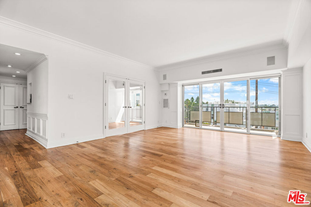 1155 N La Cienega Boulevard - Photo 1