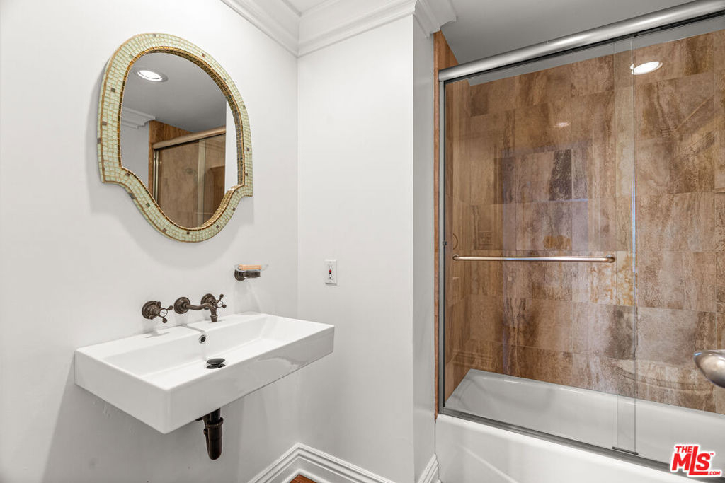 1155 N La Cienega Boulevard - Photo 25