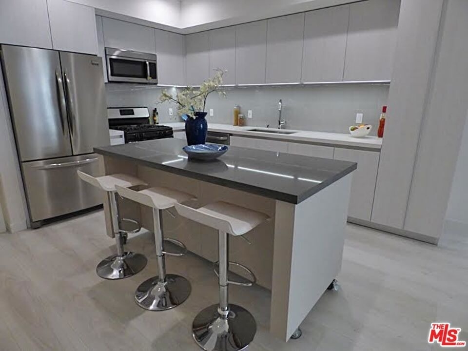 1526 Armacost Avenue - Photo 1