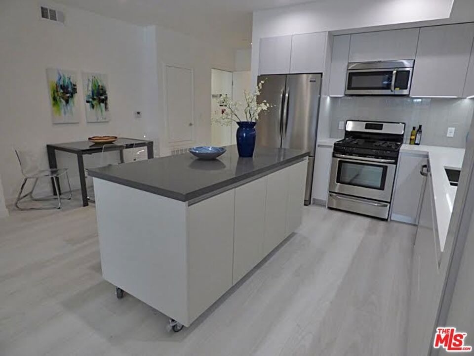 1526 Armacost Avenue - Photo 0