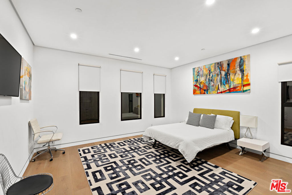 610 N Stanley Avenue - Photo 26