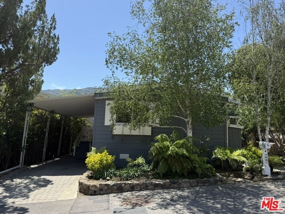 30473 Mulholland Hwy - Photo 0