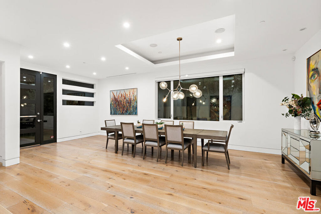 637 N Gardner Street - Photo 13