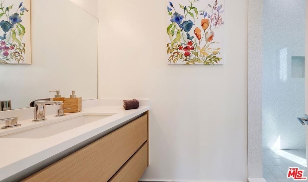 736 N Curson Avenue - Photo 39
