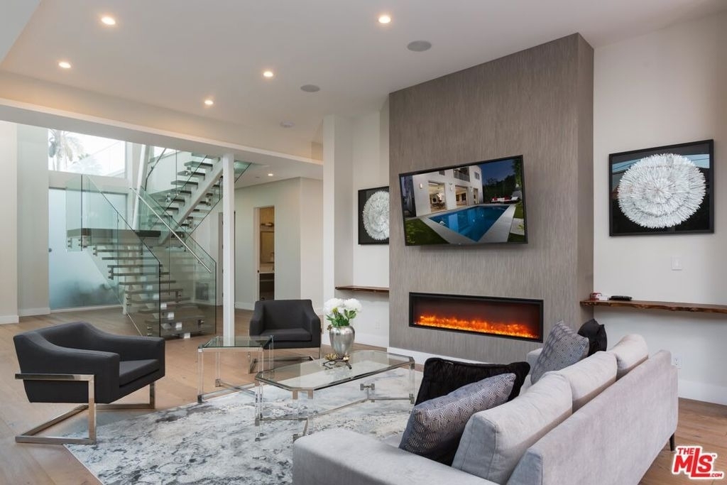 721 N Spaulding Avenue - Photo 4