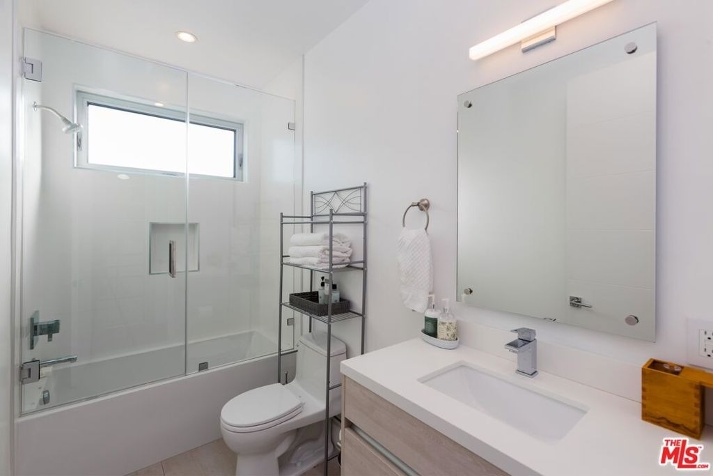 721 N Spaulding Avenue - Photo 31