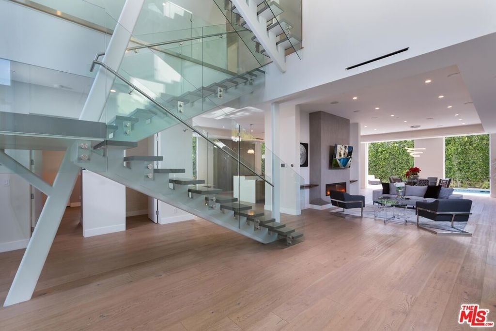 721 N Spaulding Avenue - Photo 3