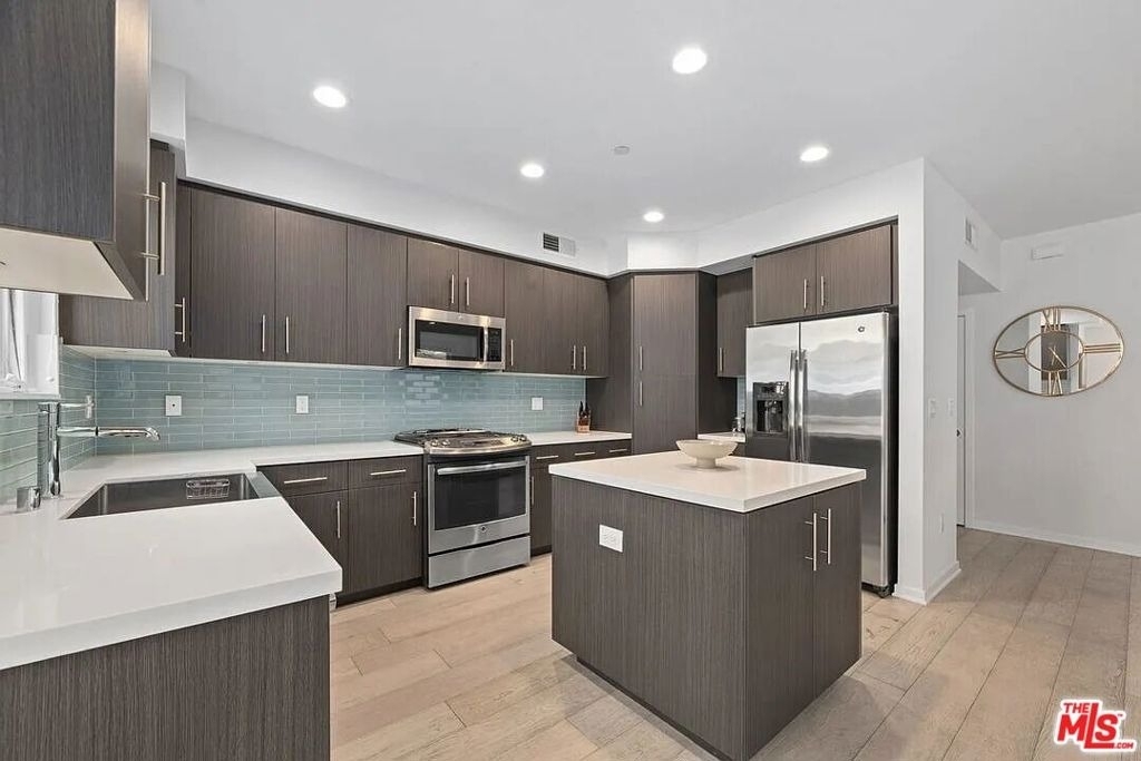 11912 Laurelwood Drive - Photo 15