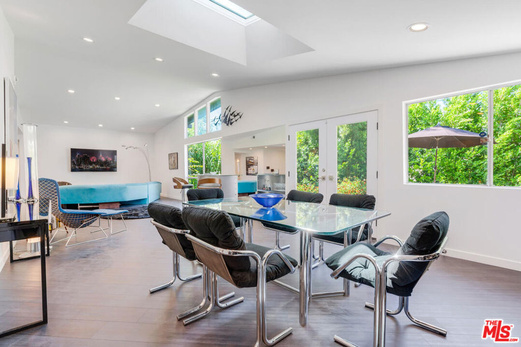 22705 Crespi Street - Photo 4
