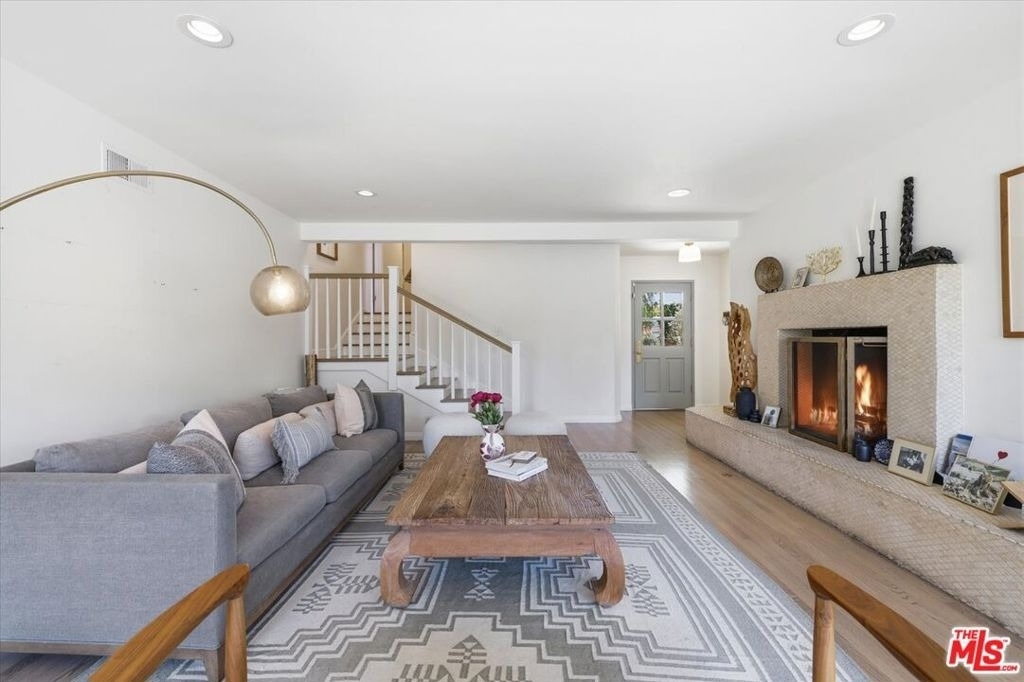 3240 Tilden Avenue - Photo 8
