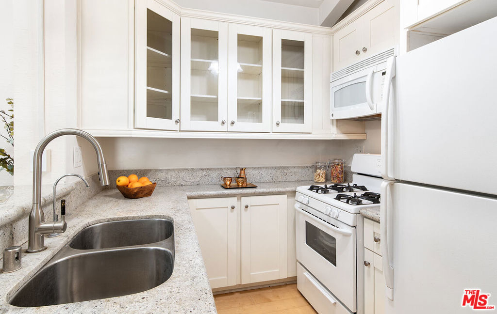 6505 Green Valley Circle - Photo 14