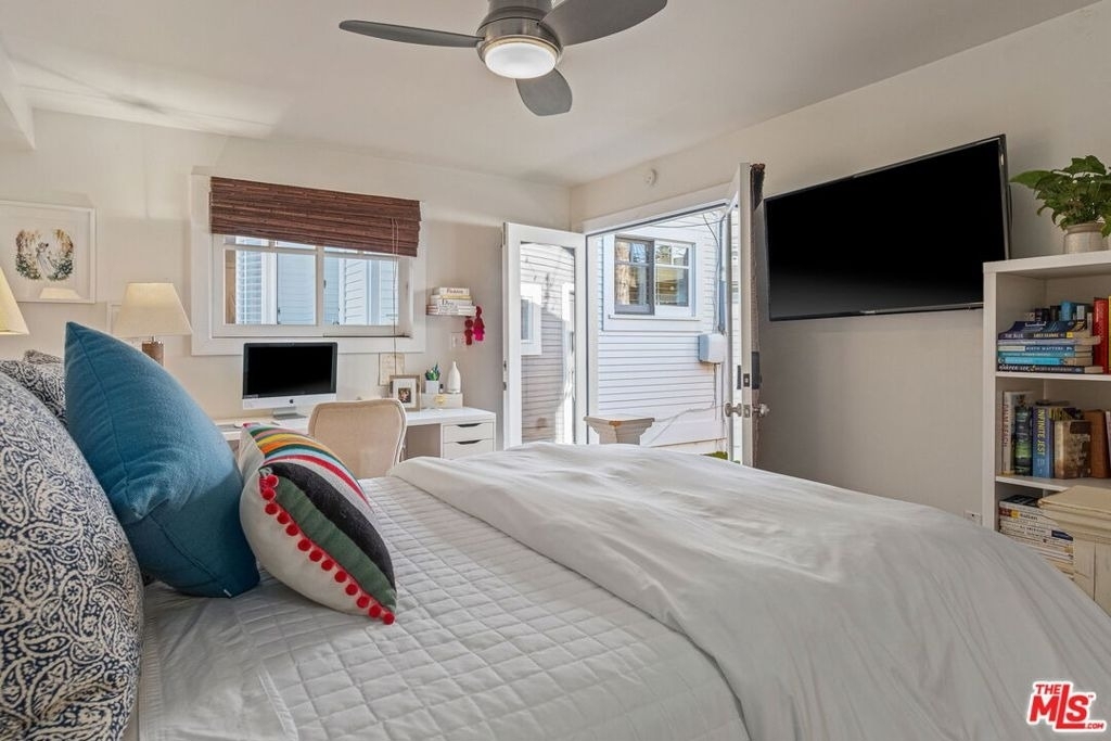 1605 Cabrillo Avenue - Photo 24