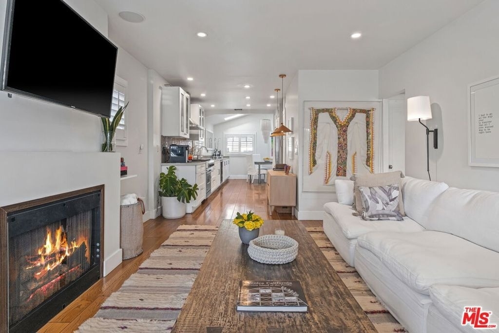 1605 Cabrillo Avenue - Photo 8