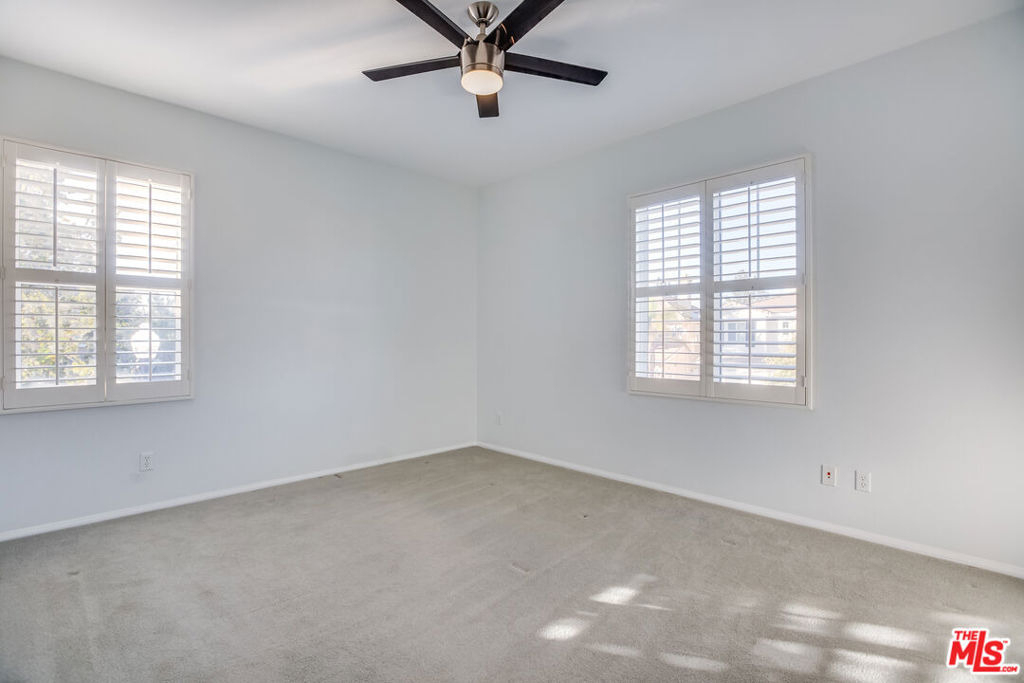 24040 Dandelion Lane - Photo 28