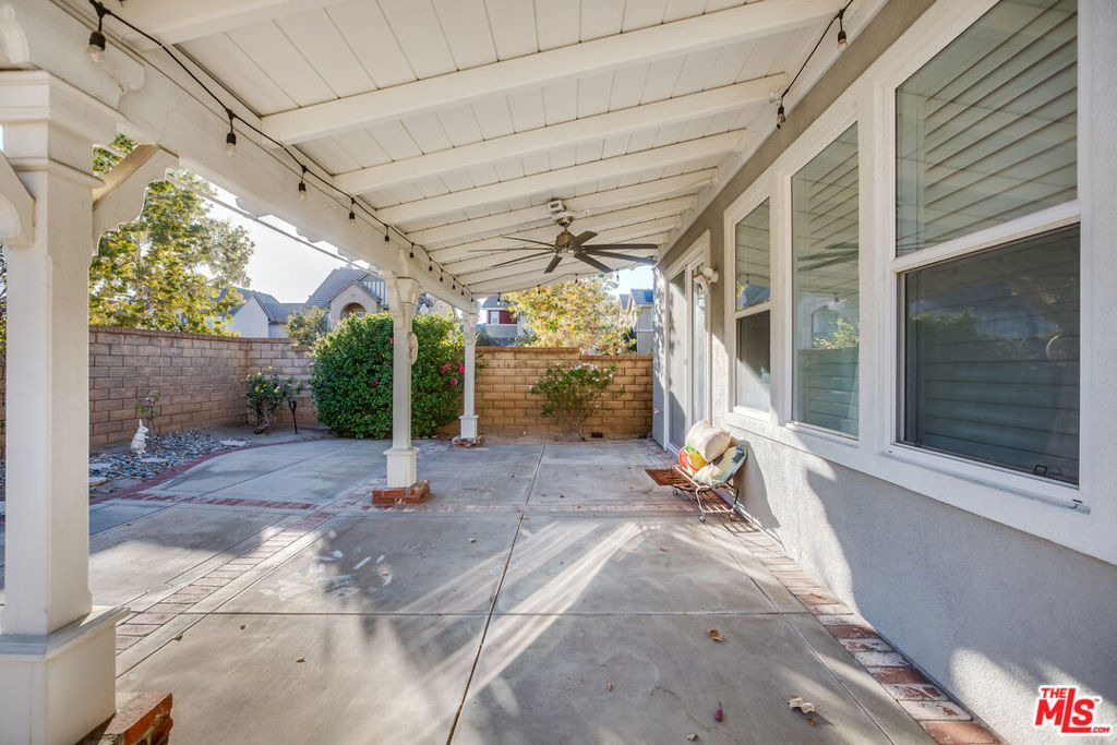 24040 Dandelion Lane - Photo 35