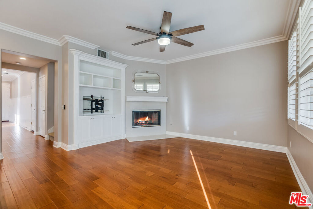 24040 Dandelion Lane - Photo 5