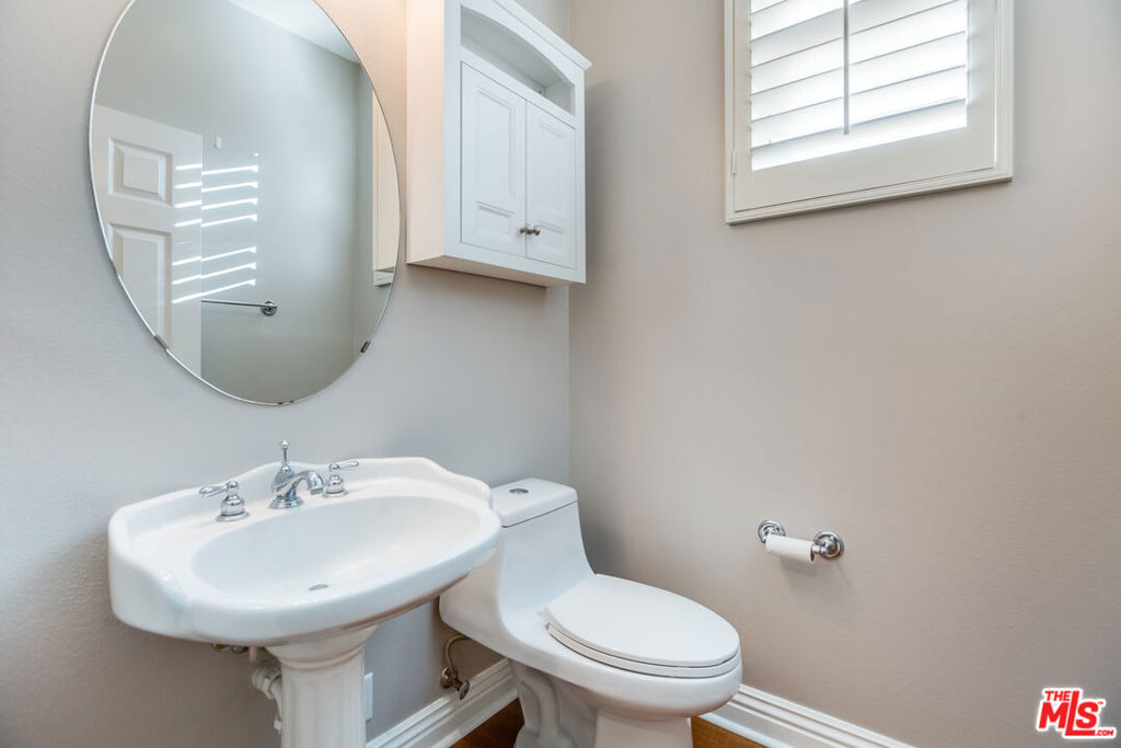 24040 Dandelion Lane - Photo 32