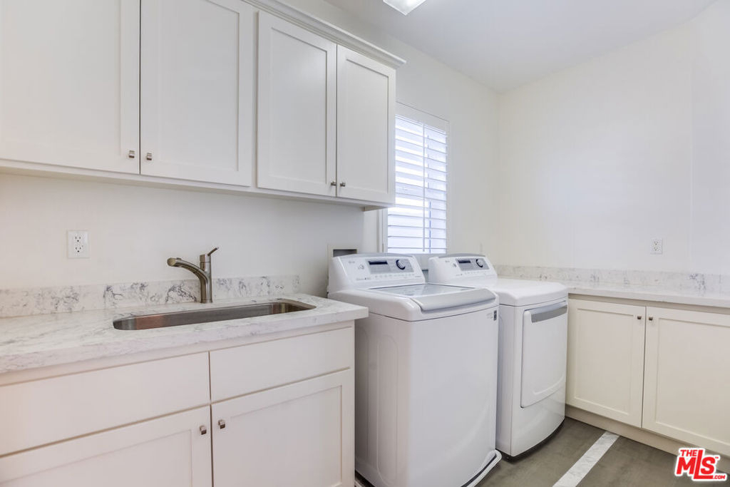 24040 Dandelion Lane - Photo 13