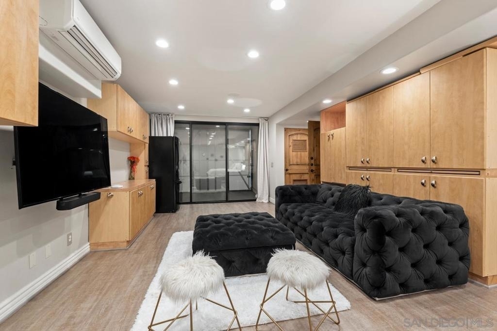 7964 Prospect - Photo 41