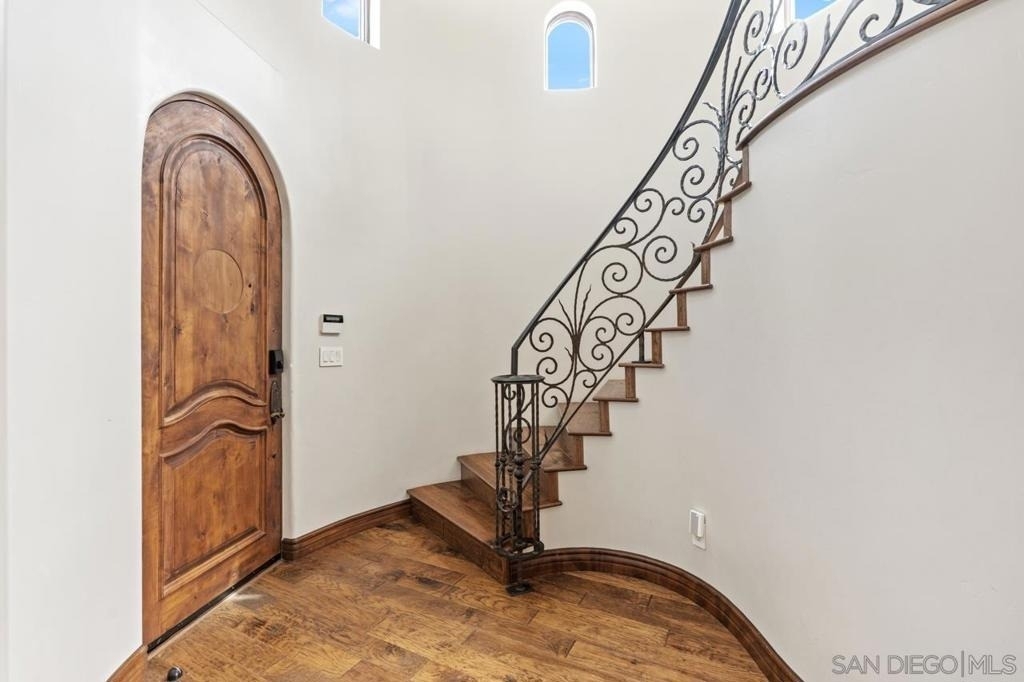 7964 Prospect - Photo 6