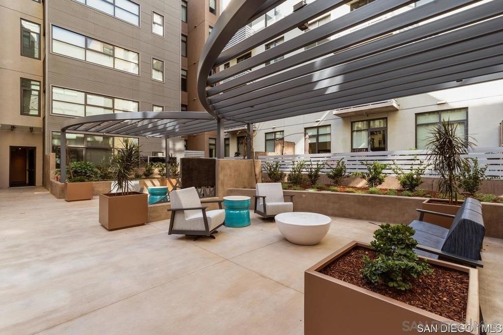 1050 Island Ave - Photo 39