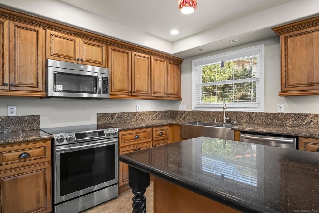 885 Eldorado Drive - Photo 11