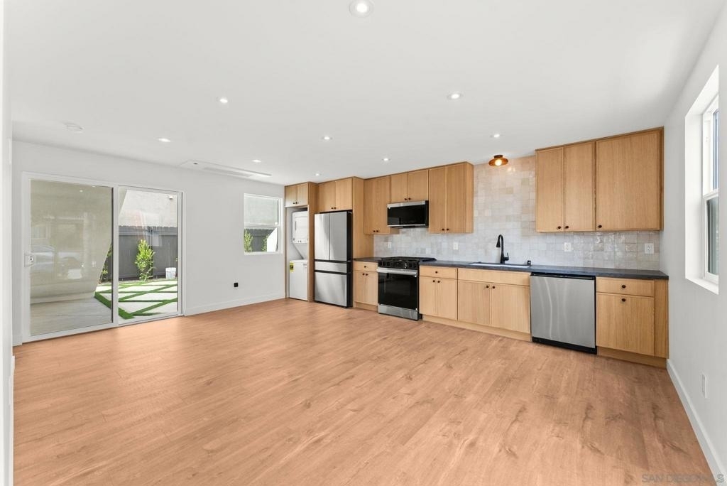 1824 Chico St - Photo 2