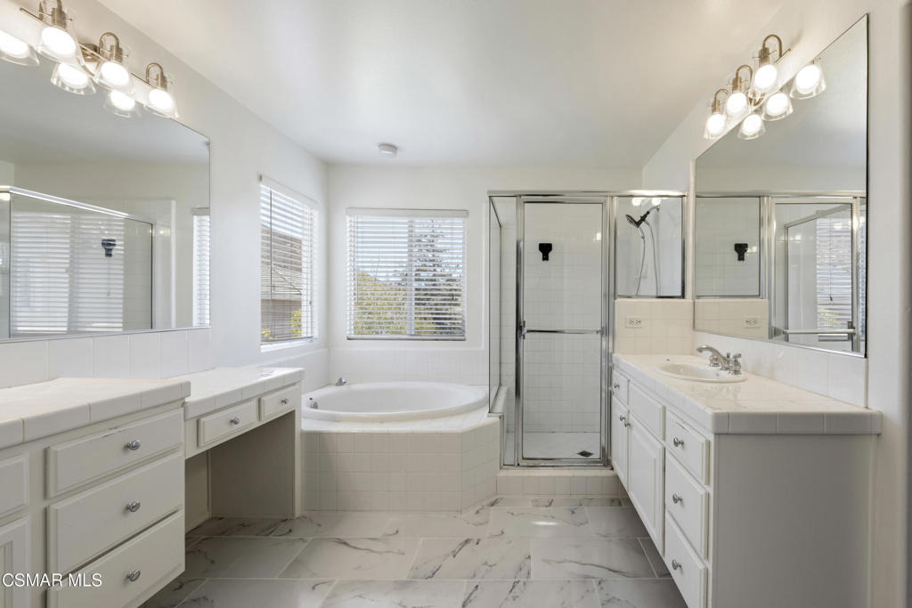 2946 Venezia Lane - Photo 19