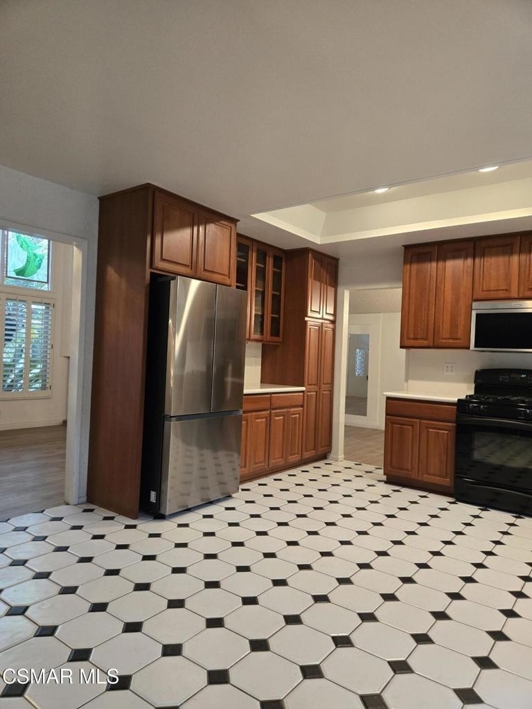 3166 Black Hills Court - Photo 4