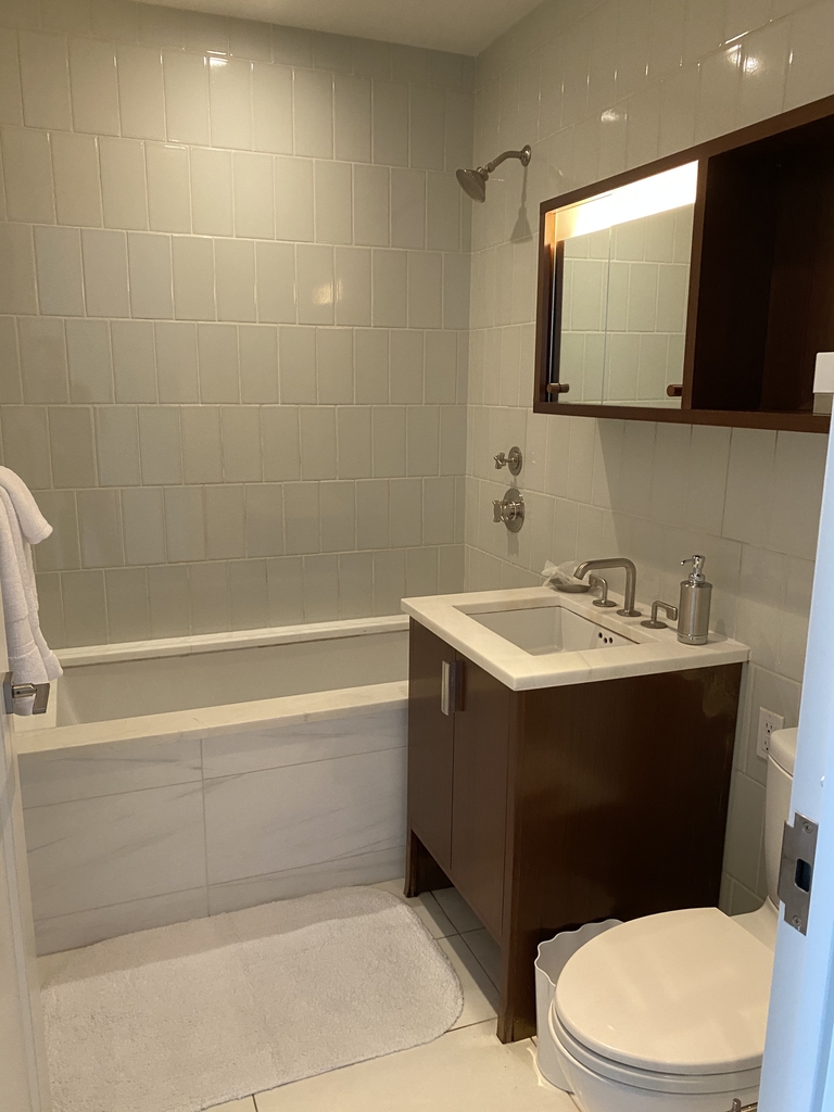 60 Riverside Boulevard - Photo 10