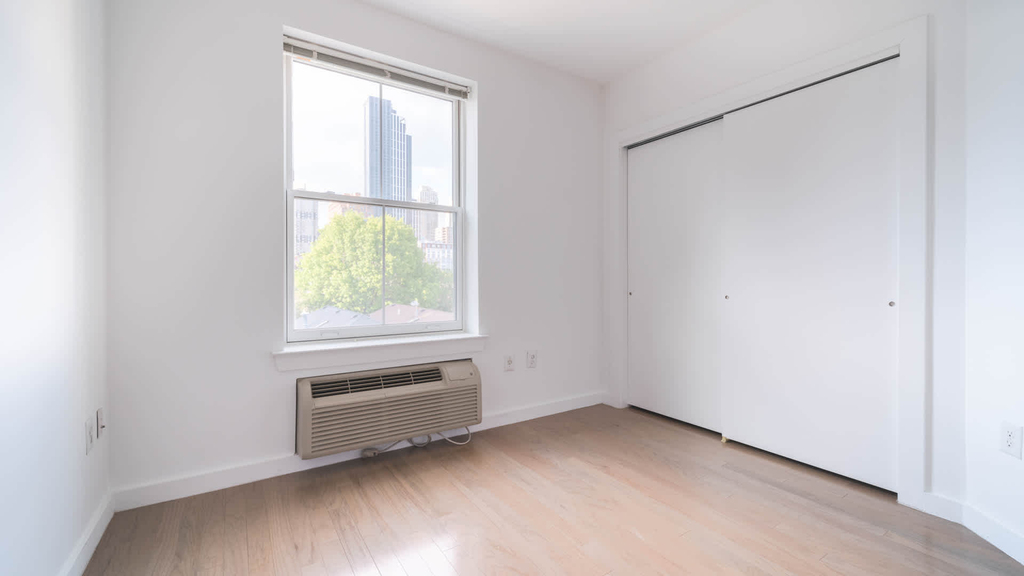 198 Van Vorst St. - Photo 45