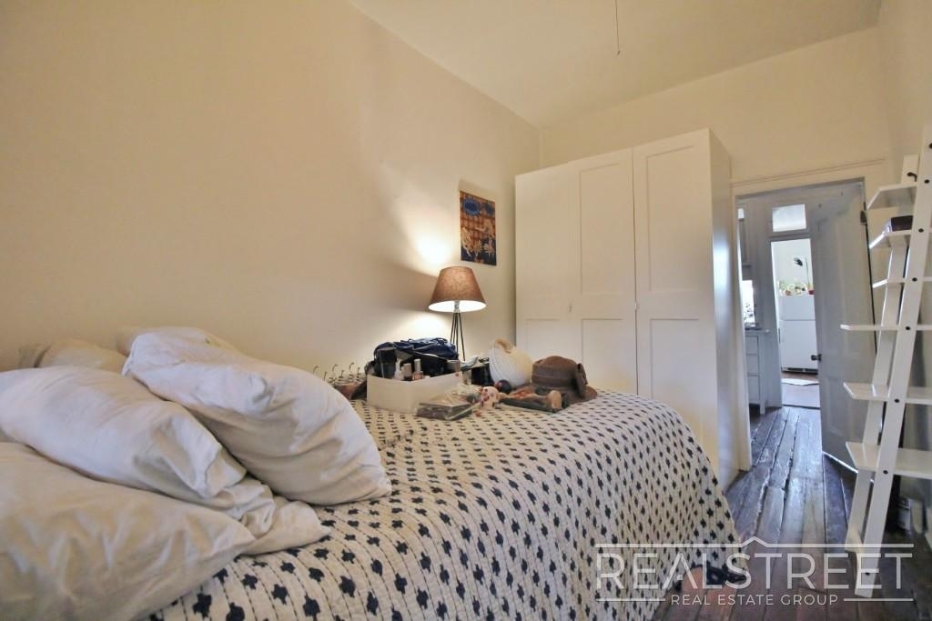 1154 Myrtle Avenue - Photo 5
