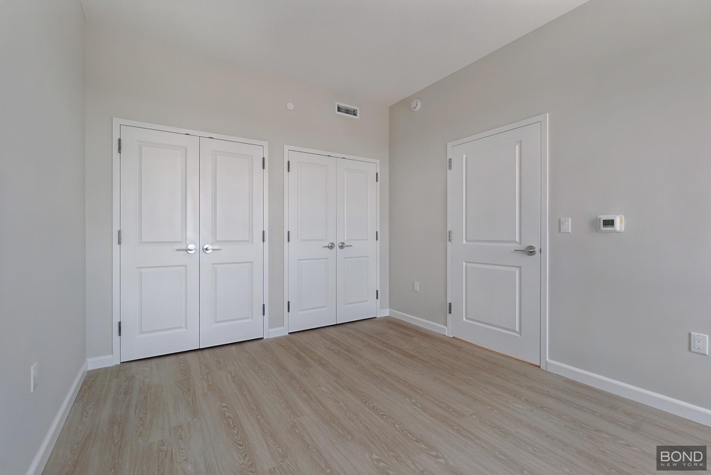 183-03 Hillside Avenue - Photo 12