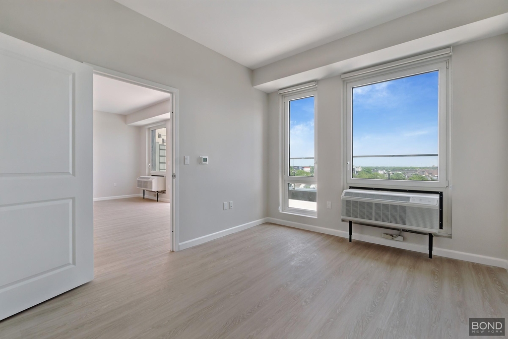 183-03 Hillside Avenue - Photo 7