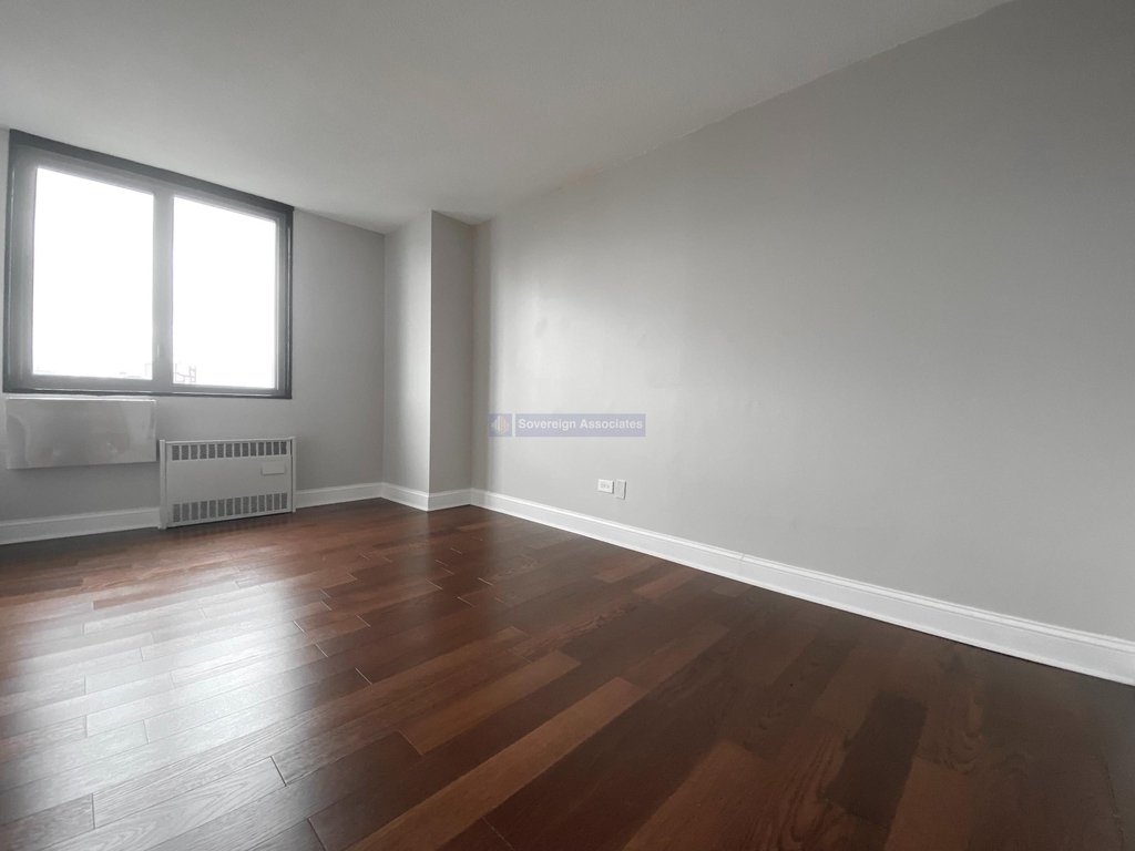 3333 Broadway - Photo 0