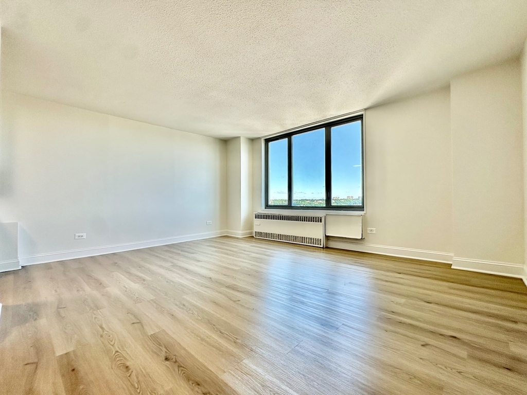 3333 Broadway - Photo 4