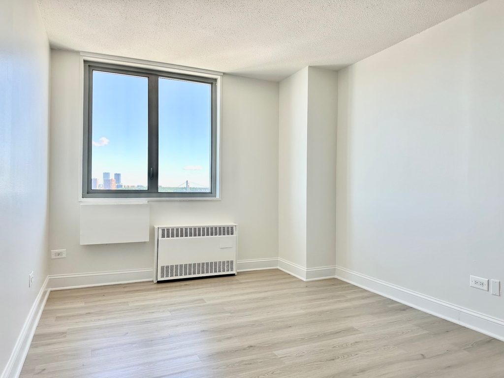 3333 Broadway - Photo 11