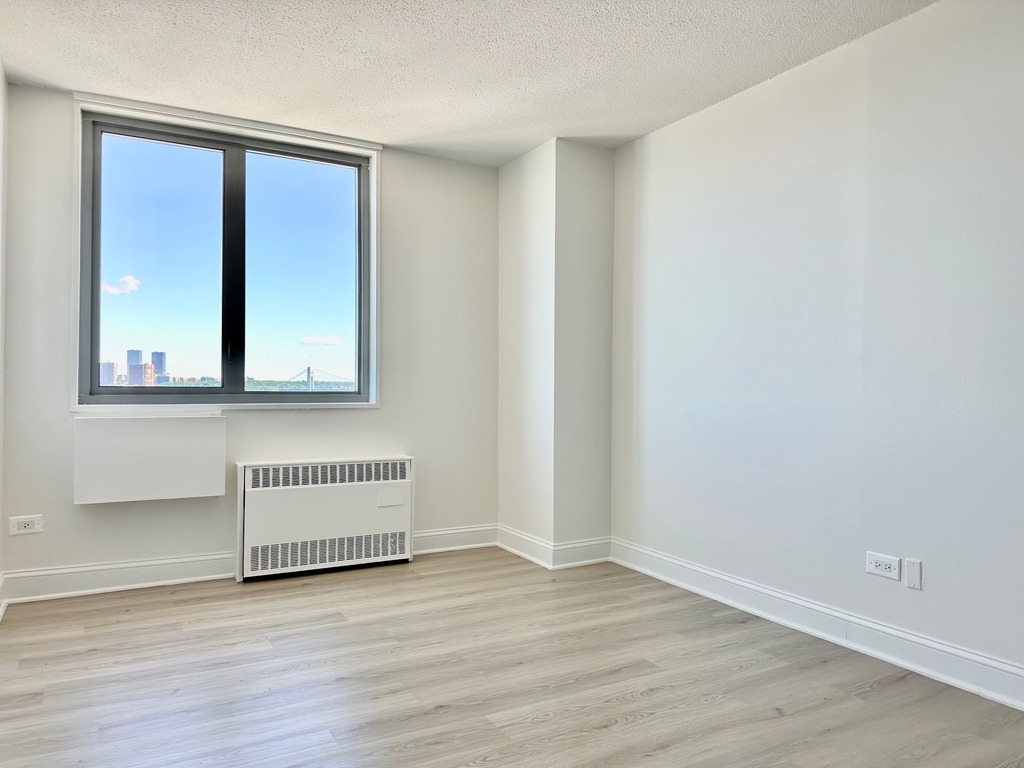 3333 Broadway - Photo 9