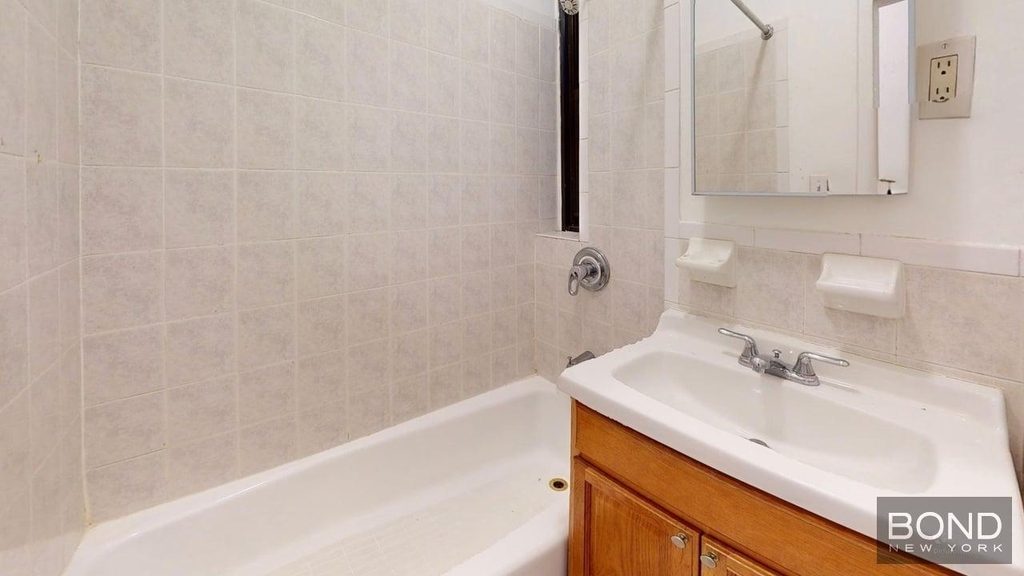 West 83 Street - Photo 5