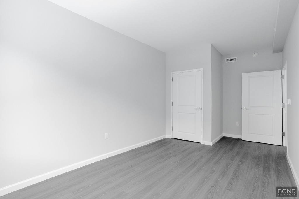 183-03 Hillside Avenue - Photo 10