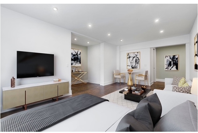 350 E 54th St - Photo 4