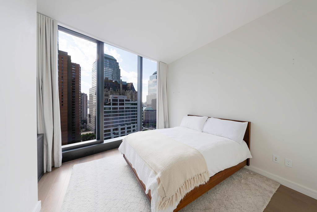 125  Greenwich St - Photo 9