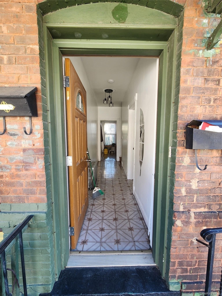 11 Coonley Court - Photo 3