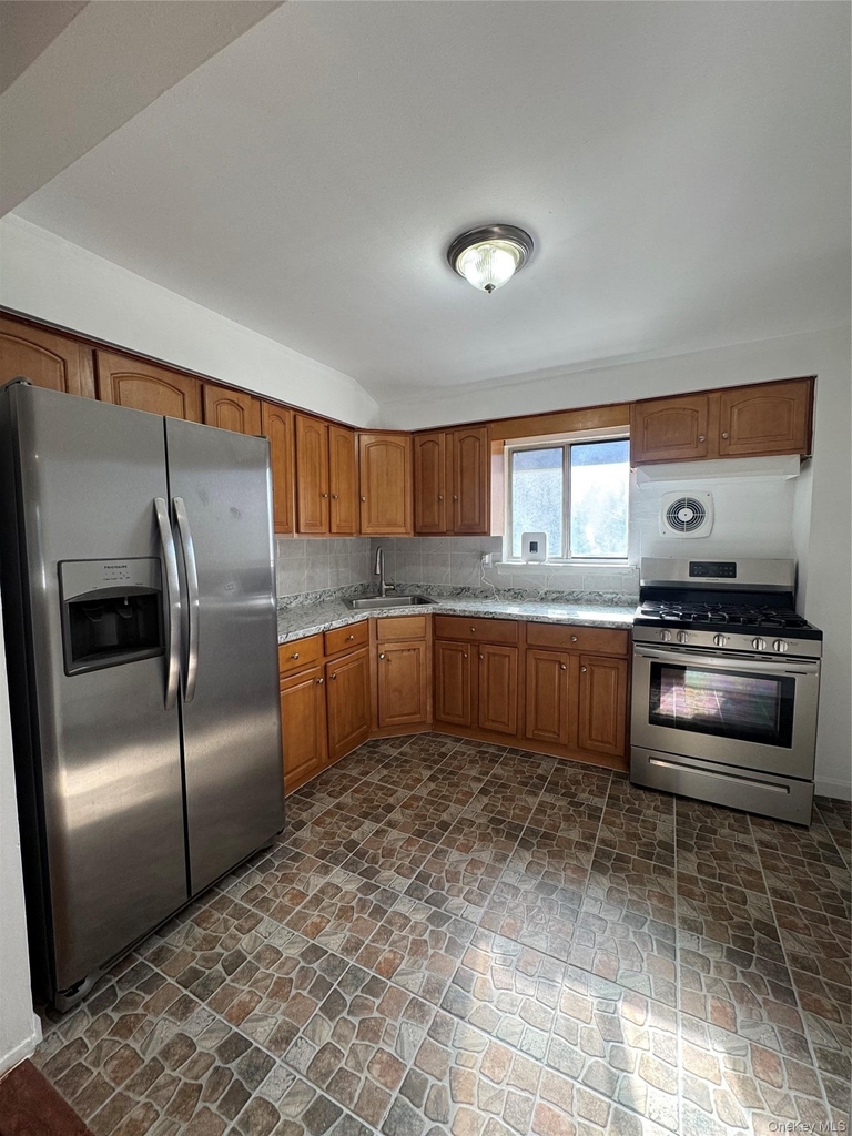 17912 145th Avenue - Photo 2