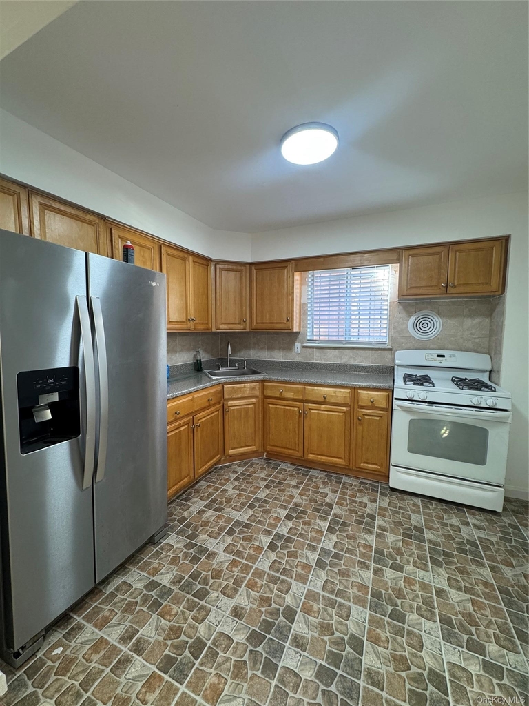 17912 145th Avenue - Photo 2