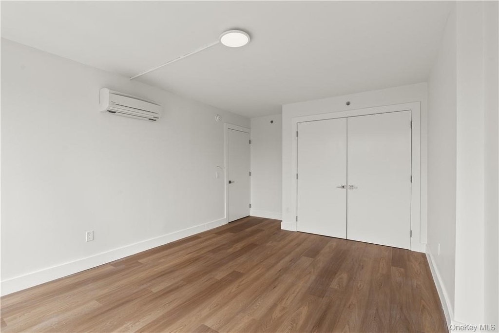 1 Lyon Place - Photo 12